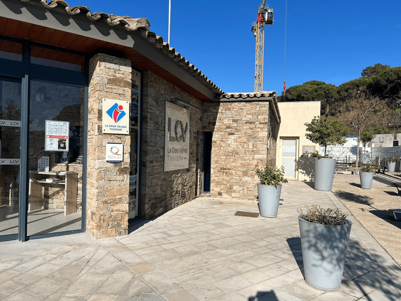 l'office de tourisme de La croix Valmer